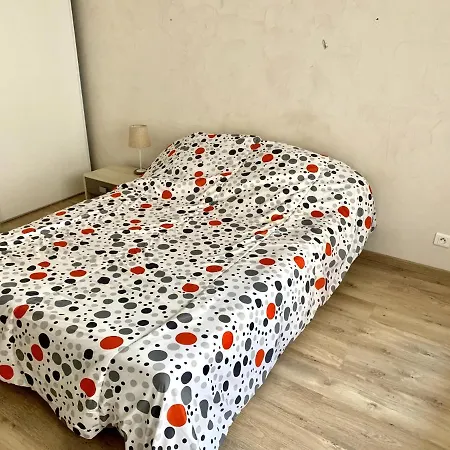 Celine Appart - City Center Apartment