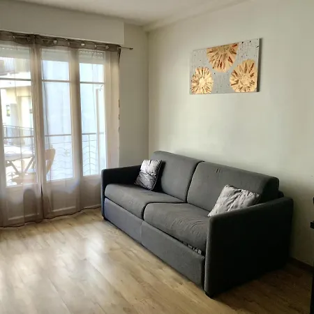 Celine Appart - City Center Apartmán